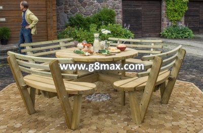 English Round Table with Chair-Backs
