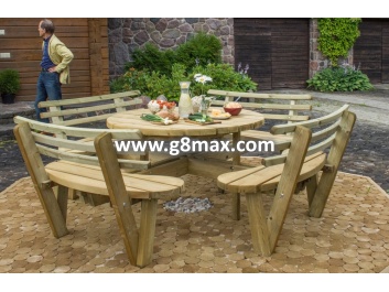 English Round Table with Chair-Backs