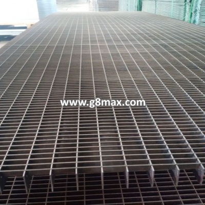 Black pressed steel grating; 34x11/25x2; 3000x1000 mm
